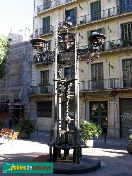 Barcelona - Font de la plaça Sant Pere