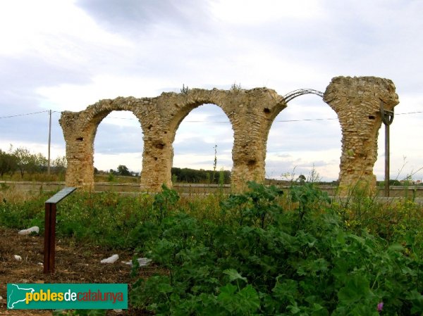 Sant Jaume dels Domenys - Aqüeducte dels Arcs