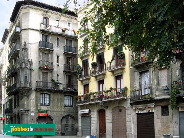 Barcelona - Plaça de les Olles (Foto: Albert Esteves, 2006) Barcelona - Plaça de les Olles