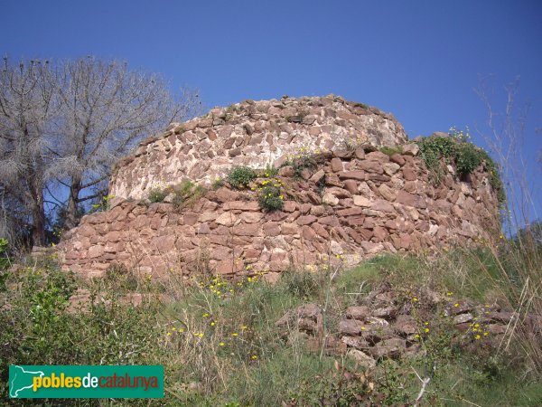 La Torre Roja, dalt del turó