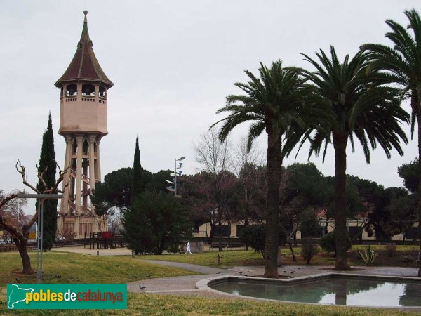 La Torre de l'Aigua, vista des del parc Taulí