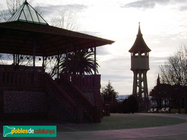 Torre de l'Aigua i la Glorieta del parc Taulí