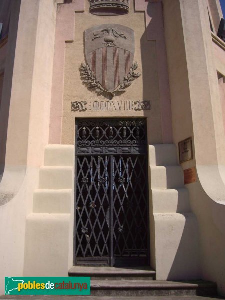 Porta d'accés a la Torre de l'Aigua