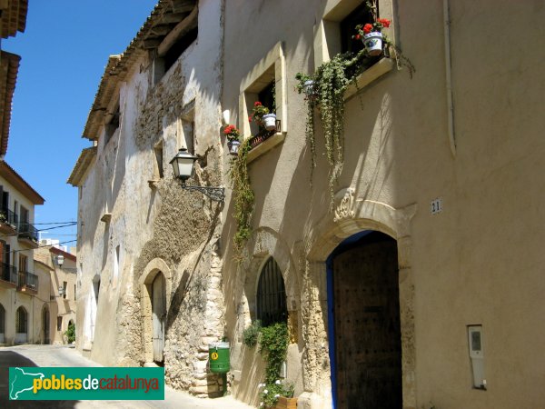 Creixell - Carrer de l'Església