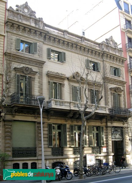 Barcelona - València, 302 (Foto: Albert Esteves, 2008) Barcelona - València, 302