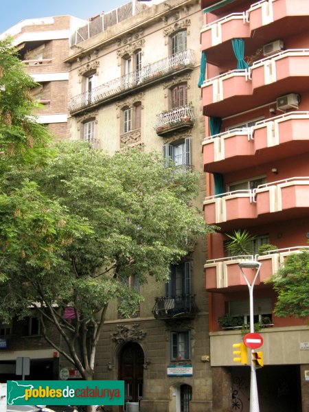 Barcelona - Viladomat, 84