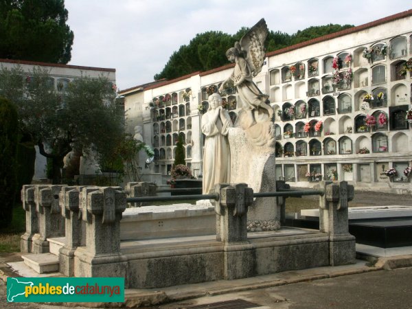 Martorell - Cementiri. Sepulcre Bové