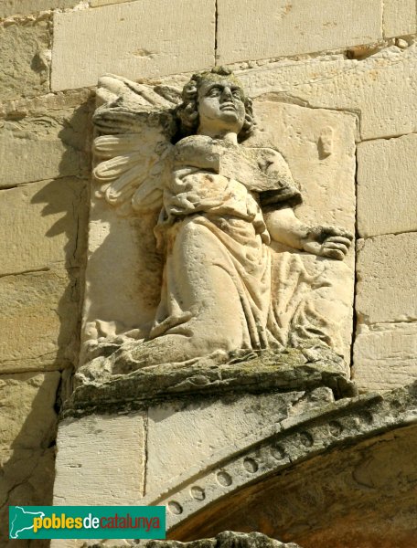 Linyola - Santa Maria, detall façana (Foto: Albert Esteves, 2008) Linyola - Santa Maria, detall façana