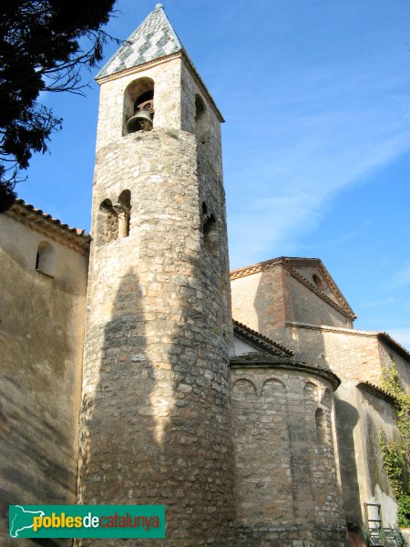 El Bruc - Església de Santa Maria, absis i campanar (Foto: Albert Esteves, 2009) El Bruc - Església de Santa Maria, absis i campanar