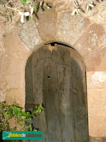 El Bruc - Ermita de la Mare de Déu de la Font (Foto: Albert Esteves, 2009) El Bruc - Ermita de la Mare de Déu de la Font