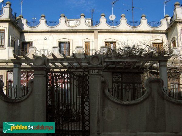 Vallbona d'Anoia - Cal Simó, façana del carrer Nou