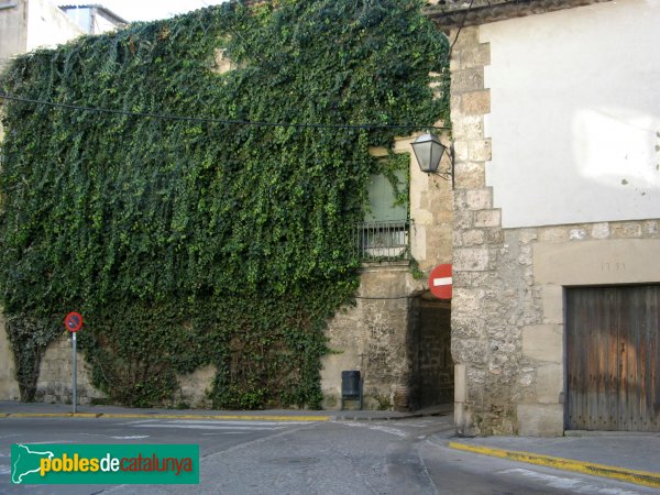 Capellades - Portal i muralla