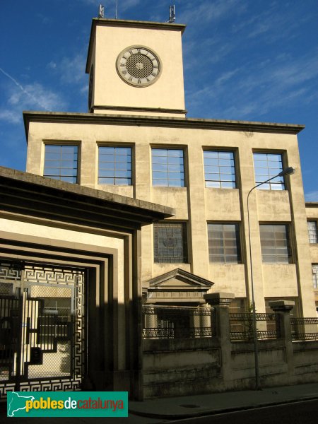 Capellades - Fàbrica Guasch, edifici modern