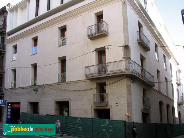 Barcelona - Casa del Baró de la Barre (Gran de Gràcia, 190-192)