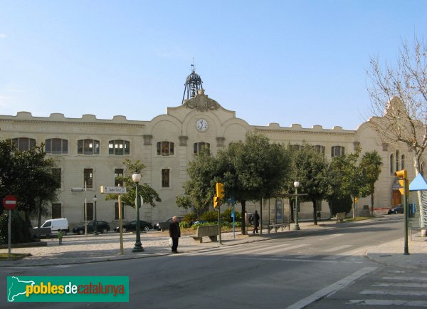 Igualada - Escola Pia i església de la Pietat