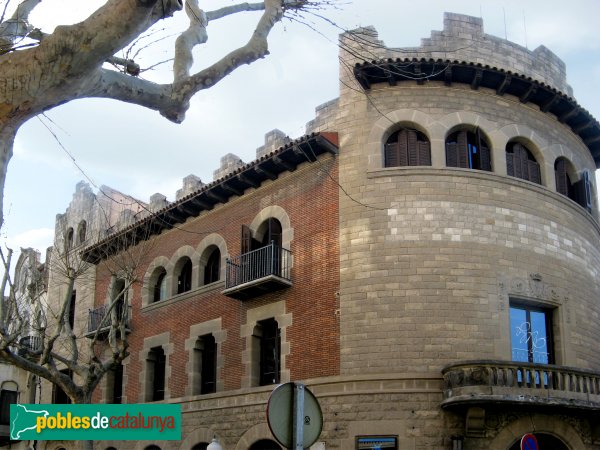 Igualada - Edifici de la Caixa