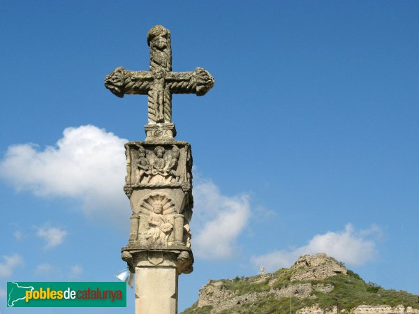 Jorba - Creu de terme, amb el castell al fons (Foto: Albert Esteves, 2009) Jorba - Creu de terme, amb el castell al fons