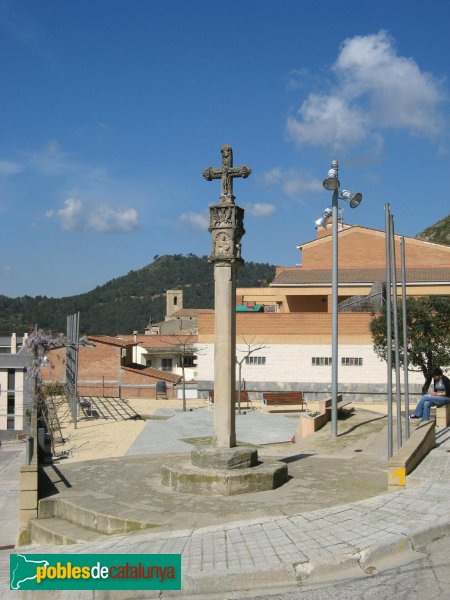 Jorba - Creu de terme (Foto: Albert Esteves) Jorba - Creu de terme