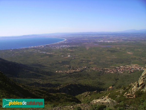 Palau-saverdera - Vista general sobre l'ermita