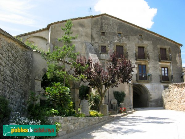 Sant Pere Sallavinera - Can Ribalta (Foto: Albert Esteves, 2009) Sant Pere Sallavinera - Can Ribalta