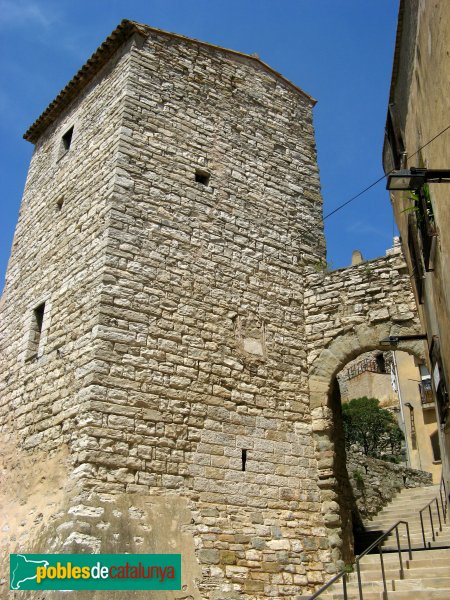 Calaf - Portal de l'Hospital