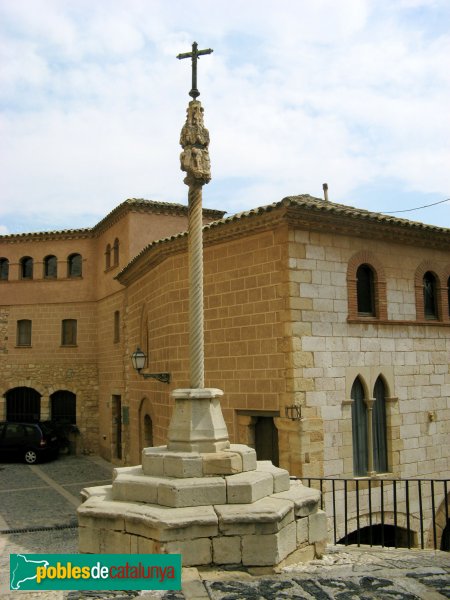 Montblanc - Creu de Santa Maria, abans de la restauració