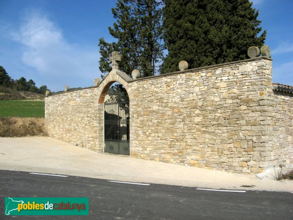 Savallà del Comtat - Esteles funeràries