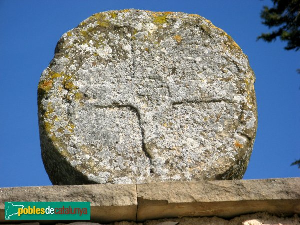 Savallà del Comtat - Esteles funeràries