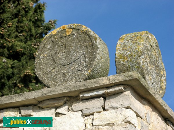 Savallà del Comtat - Esteles funeràries