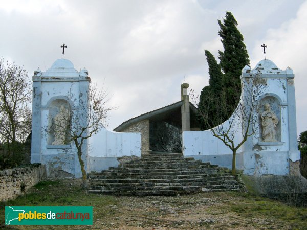 Sarral - Ermita dels Sants Metges, escalinata del segle XIX