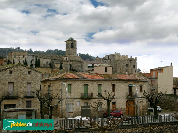 Vallfogona de Riucorb - Panoràmica amb l'església i el castell