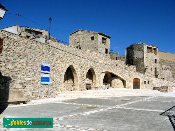 Forès - Plaça del Mirador