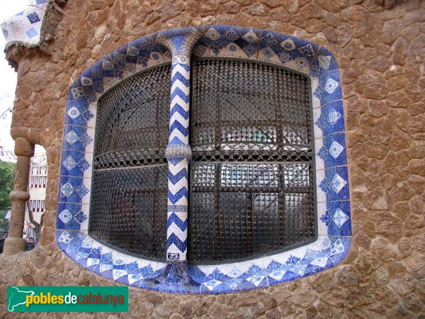 Barcelona - Park Güell. Casa del guarda (Foto: Valentí Pons, 2006) Barcelona - Park Güell. Casa del guarda