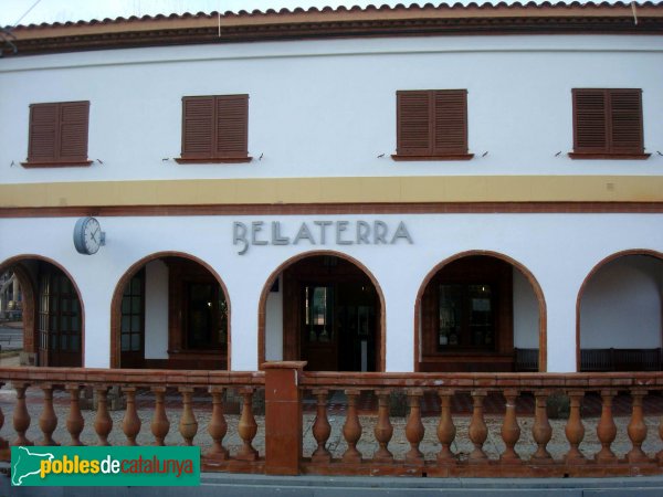 Cerdanyola - Estació de Bellaterra (4) (Foto: Isaac Fernández, 2010) Cerdanyola - Estació de Bellaterra (4)
