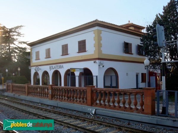 Cerdanyola - Estació de Bellaterra (5) (Foto: Isaac Fernández, 2010) Cerdanyola - Estació de Bellaterra (5)
