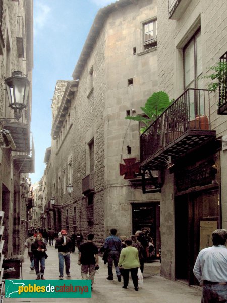 Barcelona - Carrer Montcada (Foto: Albert Esteves, 2007) Barcelona - Carrer Montcada