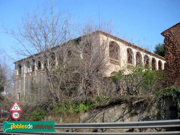 Cerdanyola - Can Cordelles (Foto: Isaac Fernández, 2010) Cerdanyola - Can Cordelles