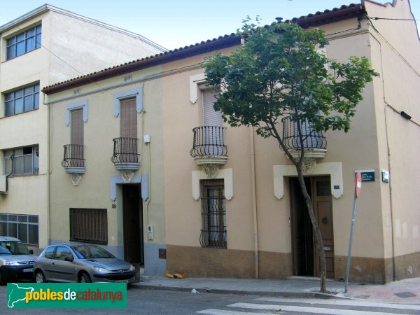 Cerdanyola - Carrer Mare de Déu de Montserrat, 35-37