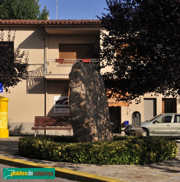 Menhir de la Pedra Llarga