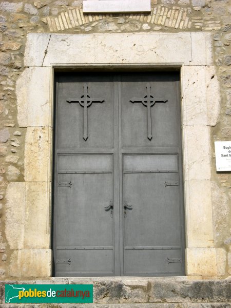 Riumors - Església de Sant Memet, portalada (Foto: Albert Esteves, 2010) Riumors - Església de Sant Memet, portalada