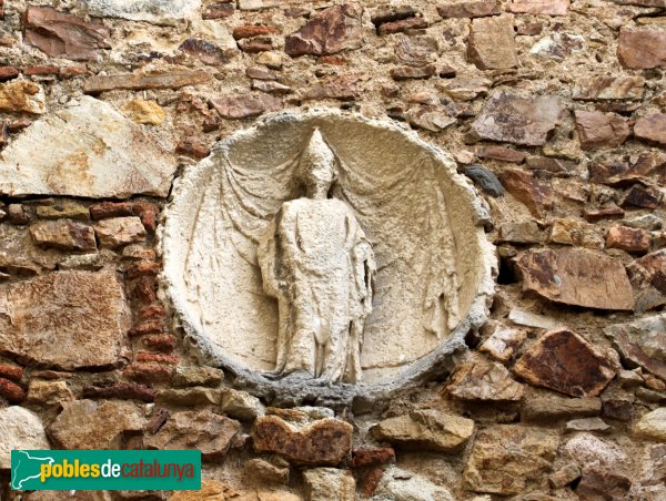 Blanes - Església de Santa Maria, medalló encastat a l'exterior de l'absis