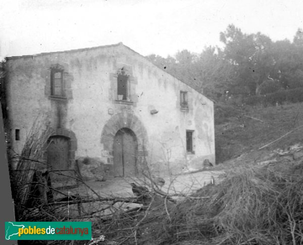 Massanes - Masoveria de Can Quadres (Foto: Josep Salvany - Fons Salvany, Biblioteca de Catalunya, 1922) Massanes - Masoveria de Can Quadres