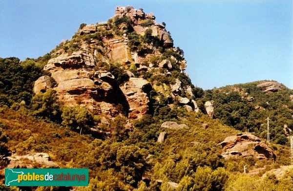 Gavà - Castell d'Eramprunyà, cingleres del castell