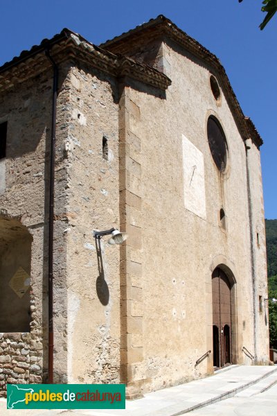 Osor - Església de Sant Pere, façana (Foto: Albert Esteves, 2011) Osor - Església de Sant Pere, façana
