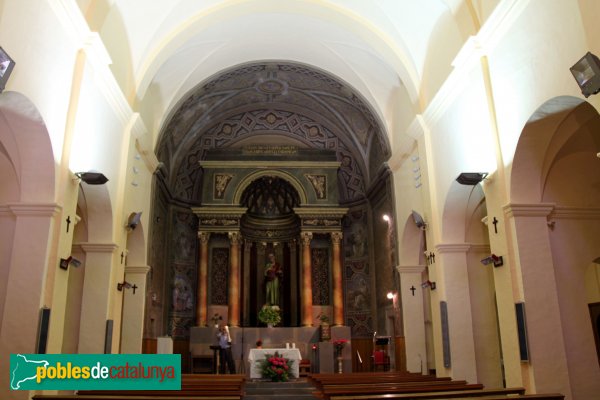 Osor - Església de Sant Pere, interior (Foto: Albert Esteves, 2011) Osor - Església de Sant Pere, interior