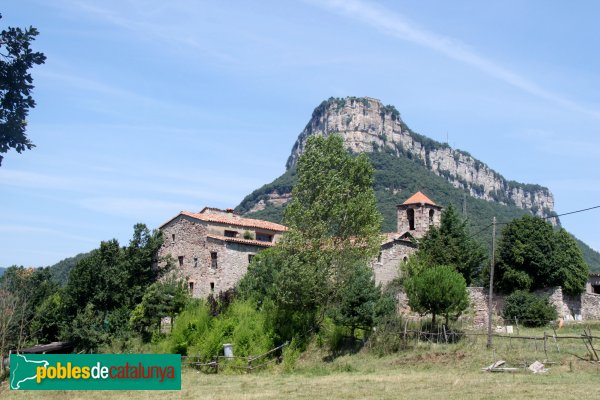 Susqueda - Sant Martí Sacalm, amb el Far al fons