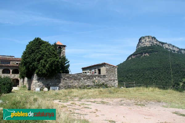 Susqueda - Cementiri de Sant Martí Sacalm i el Far al fons