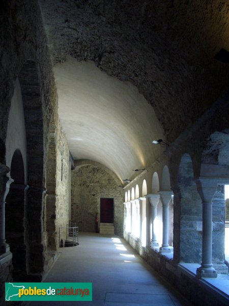 Port de la Selva - Sant Pere de Rodes. Claustre superior