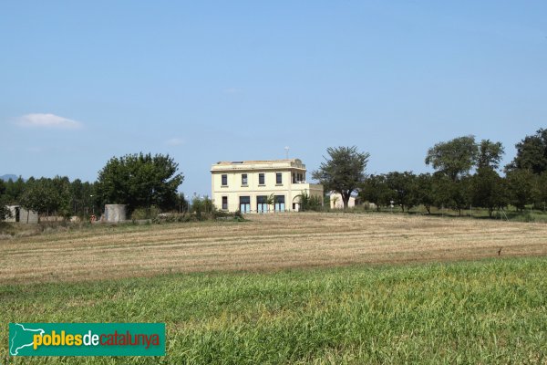 Sils - Antiga escola de Vallcanera