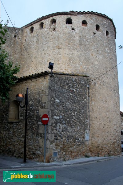 Navata - Església parroquial de Sant Pere, absis